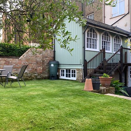 Grand 2 Bed Georgian Apartment At Florence House With King Bed, In The Heart Of Herne Bay & 300M From Beach מראה חיצוני תמונה