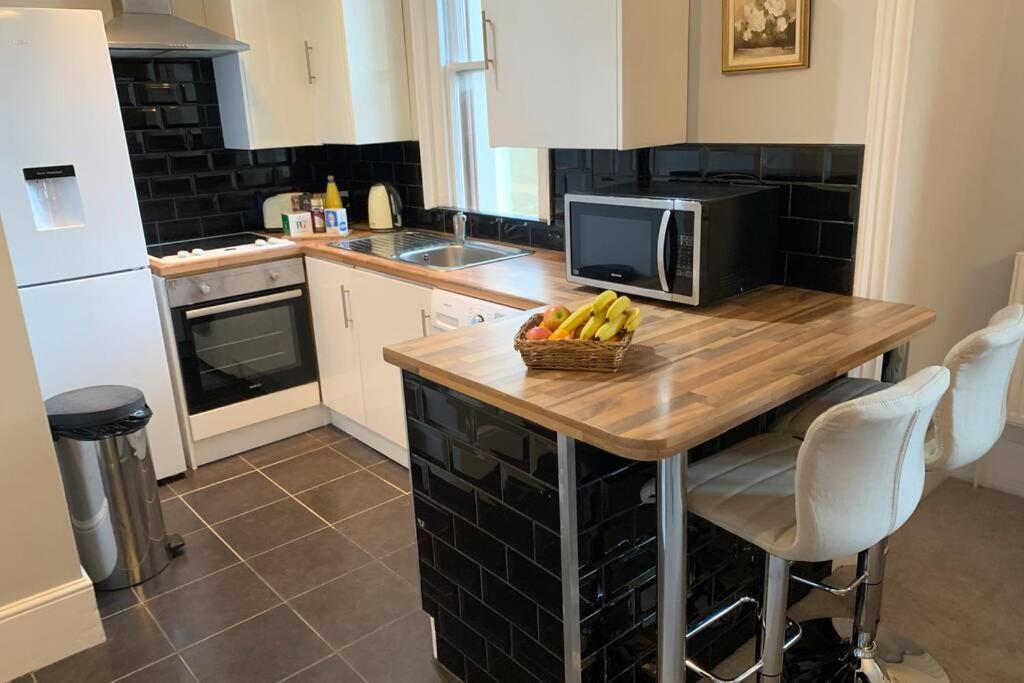Grand 2 Bed Georgian Apartment At Florence House With King Bed, In The Heart Of Herne Bay & 300M From Beach מראה חיצוני תמונה