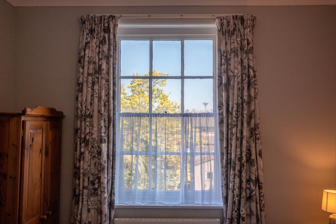 Grand 2 Bed Georgian Apartment At Florence House With King Bed, In The Heart Of Herne Bay & 300M From Beach מראה חיצוני תמונה