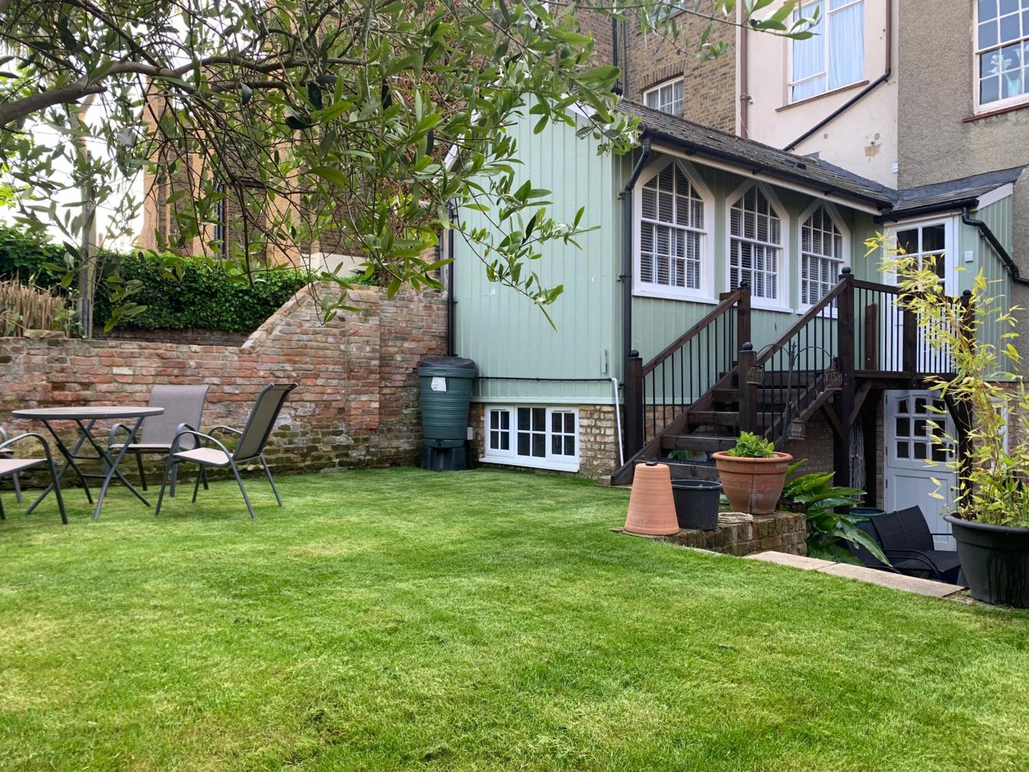 Grand 2 Bed Georgian Apartment At Florence House With King Bed, In The Heart Of Herne Bay & 300M From Beach מראה חיצוני תמונה